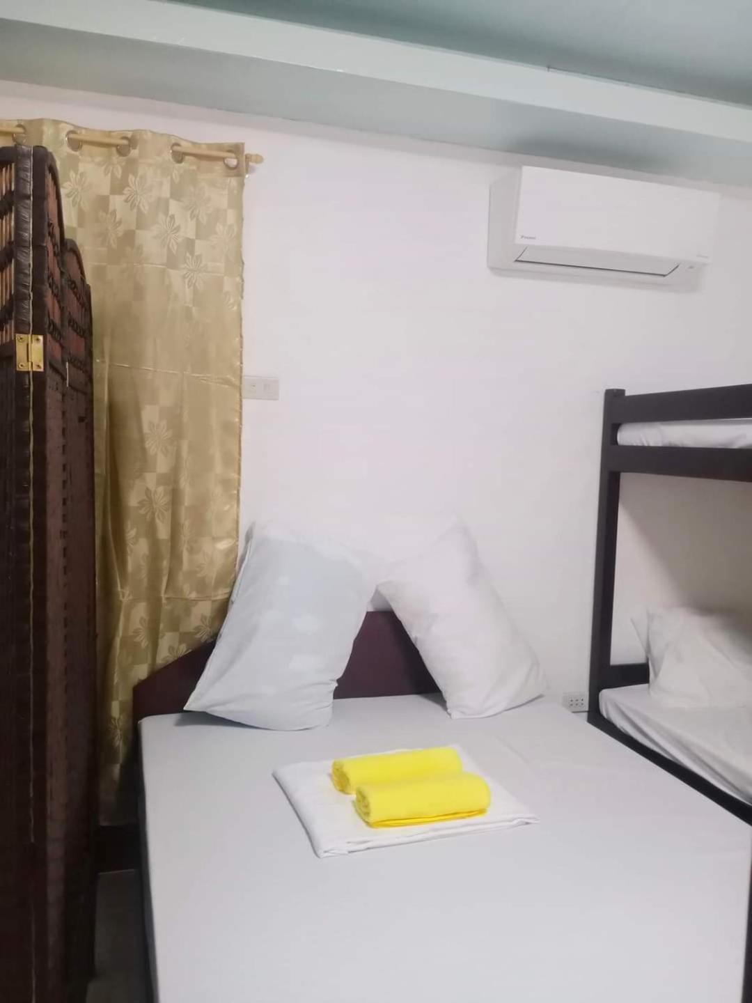 Warm Tourist Inn Badian Ngoại thất bức ảnh