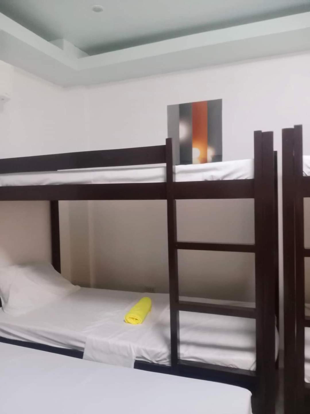 Warm Tourist Inn Badian Ngoại thất bức ảnh